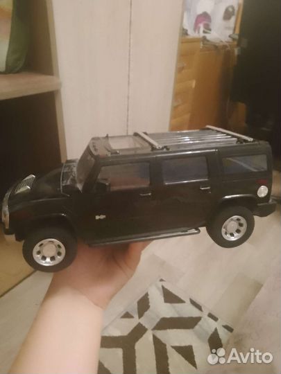 Машинка на радиоуправлении Hummer