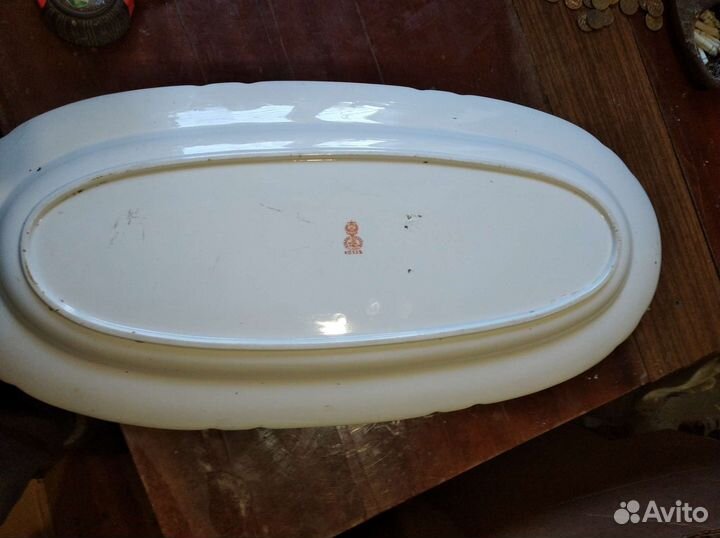 Фарфоровое огромное блюдо фабрики Гарднер опак