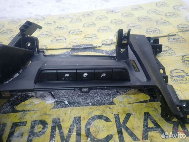 Накладка декоративная для Kia Sportage 2016)