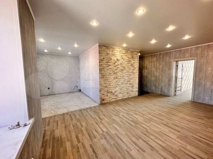 2-к. квартира, 56 м², 6/7 эт.