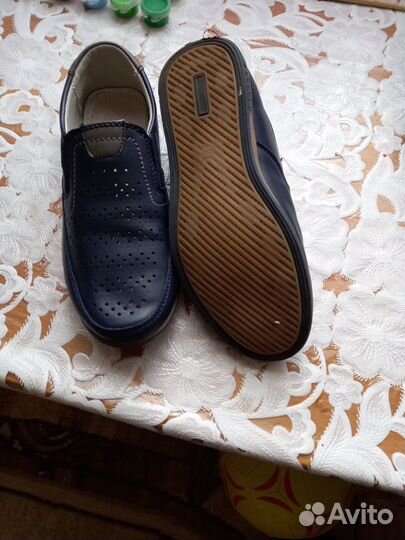 Продам туфли на мальчика