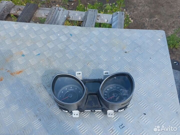 Панель приборов Хендай Элантра 5 MD