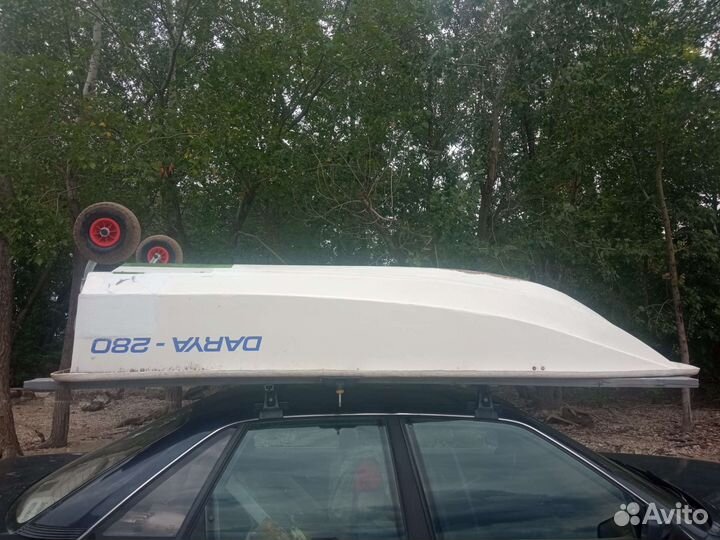 Лодка стеклопластиковая