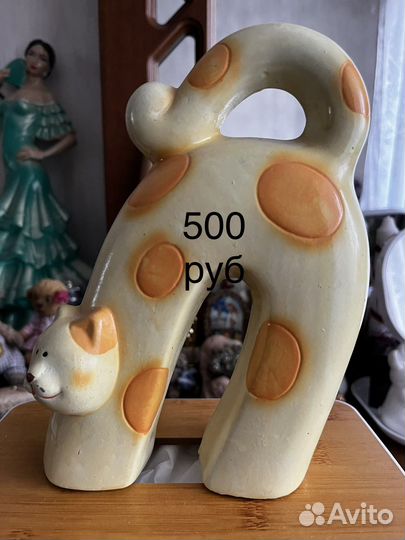 Статуэтки разные