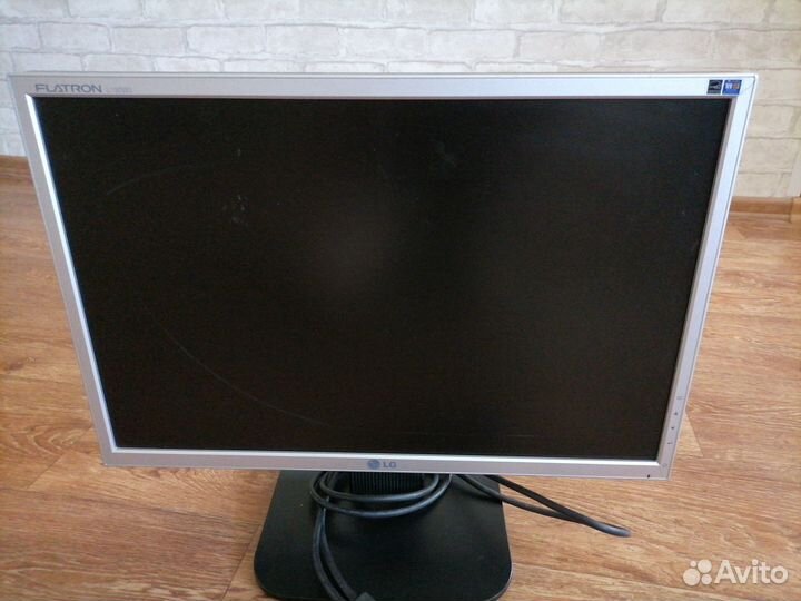 Монитор для компьютера бу 19