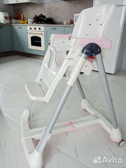 Детский стульчик для кормления peg perego