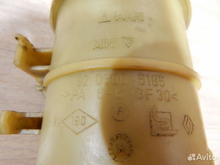 Бачок гидроусилителя Renault Logan / LADA Largus