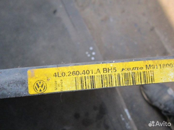 Радиатор кондиционера Audi Q7 4LB BUG