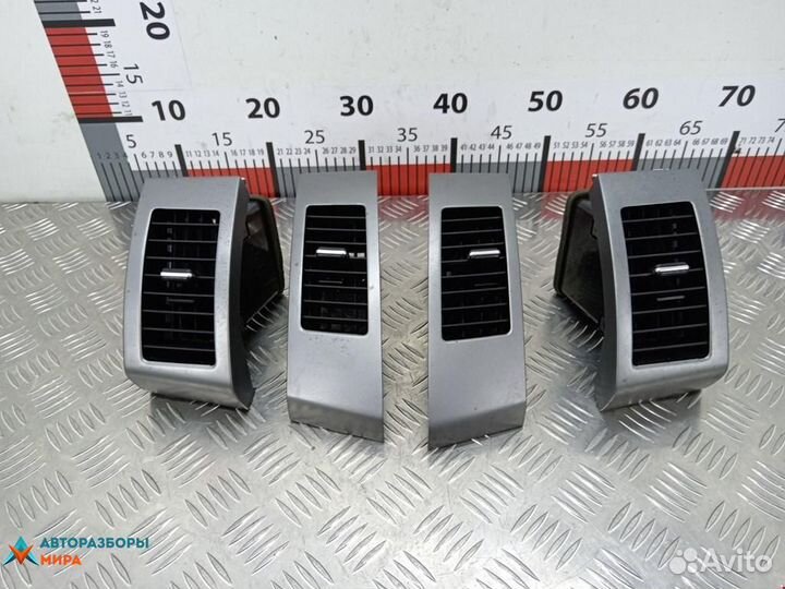 Дефлектор обдува салона Mitsubishi Outlander 2008