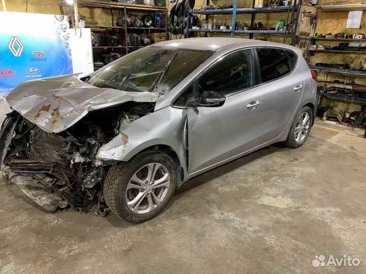 Кузов Kia ceed 2 JD разбор