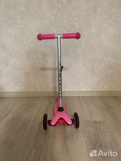 Самокат трехколесный skooter