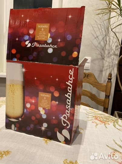 Набор фужеров и винных бокалов