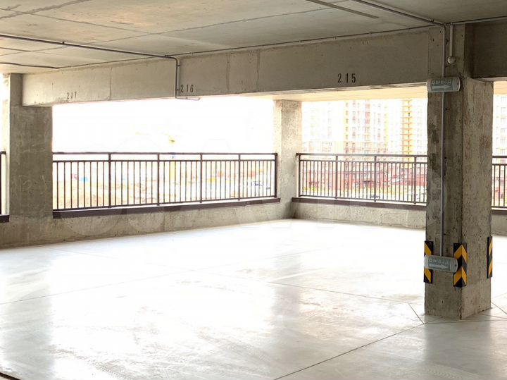 Машиноместо, 13 м²