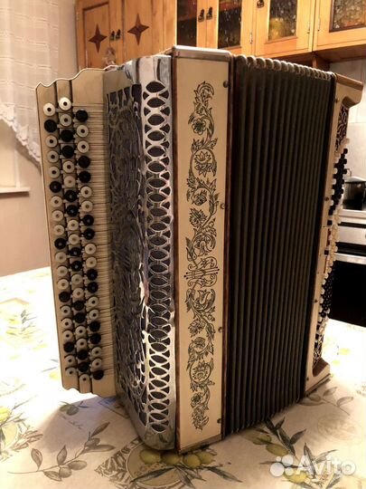 Баян сделанный на заказ