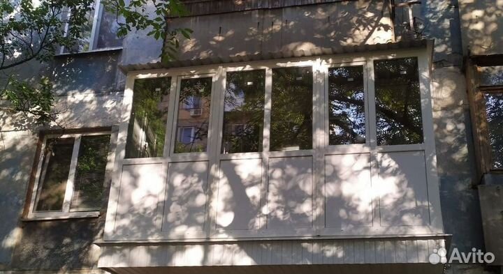Остекление балкона и установка пластиковых окон