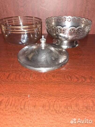 Конфетница металл-стекло