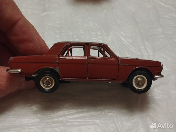 Модель автомобиля Волга 24 1 43