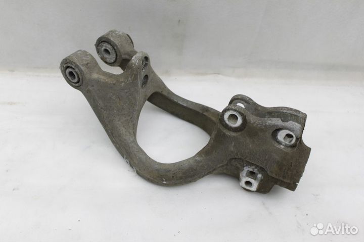 Обойма передней стойки правая Опель Астра J GTC