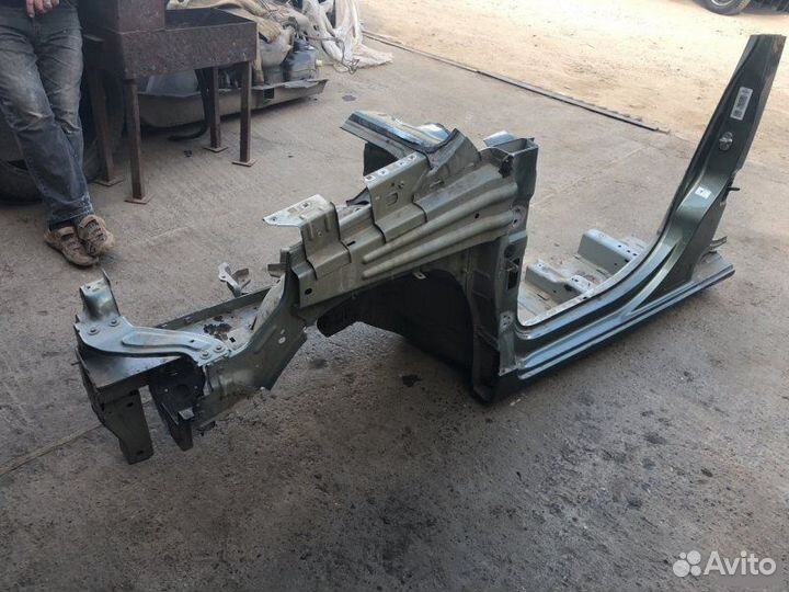 Лонжерон четверть с порогом передний левый Citroen