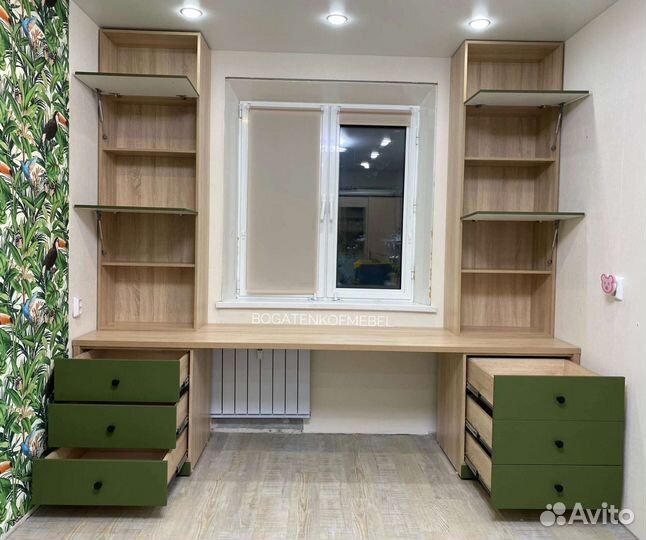 Рабочая зона у окна