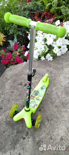 Самокат детский б/у