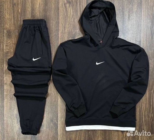 Спортивный костюм nike