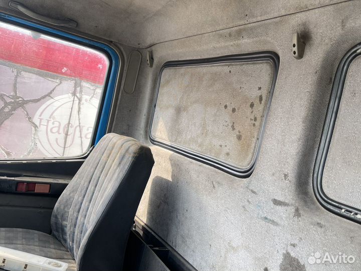 Кабина mercedes 1422