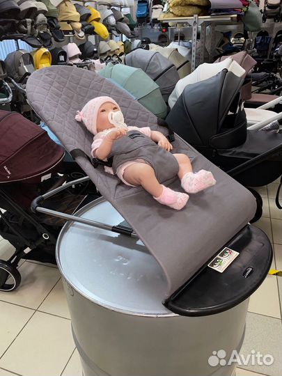 Шезлонг для новорожденного