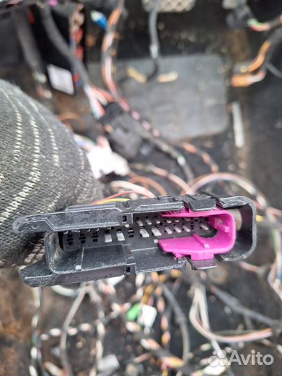 Центральная коса, проводка салона VW Polo