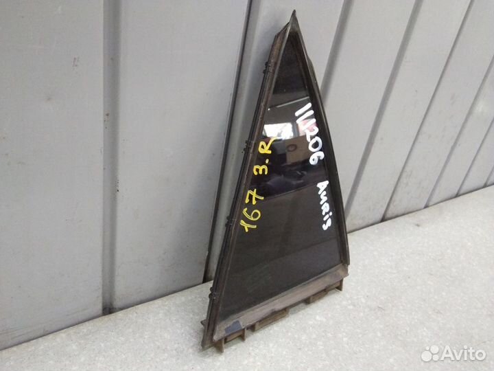 Стекло двери задней правой Toyota Auris (E15) 2006