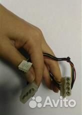 Адаптер Molex в 2 SATA новый