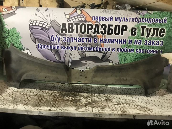 Кожух замка капота Audi A6C6