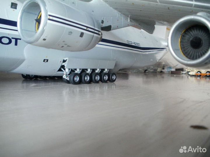 Ан-124 Руслан в М.1:72