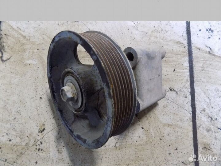 Кронштейн ролика RAV 4 2006-2013