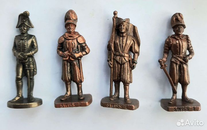 Фигурки из киндер сюрприза