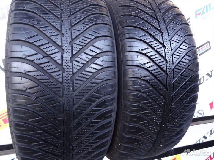 Goodyear Vector 4Seasons 215/55 R16