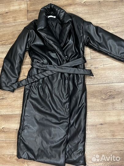 Пальто женское кожаное зимнее