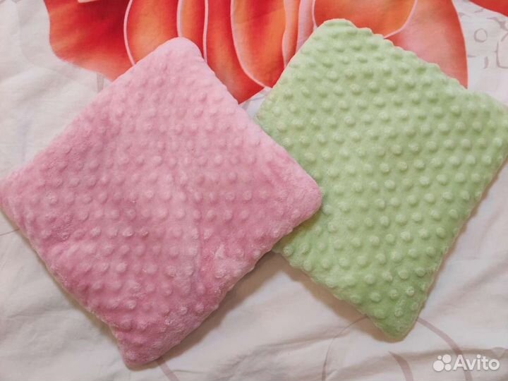 Подушка в коляску, можно для двойняшек