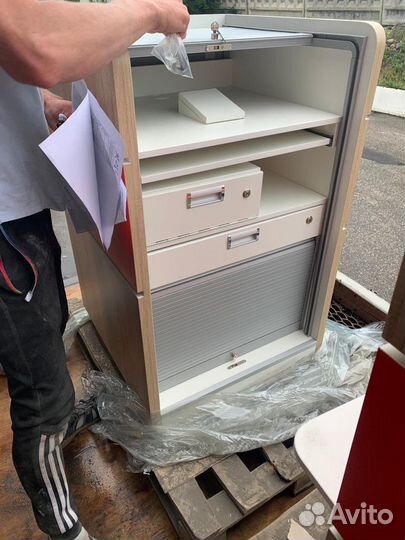 Стойка ресепшен