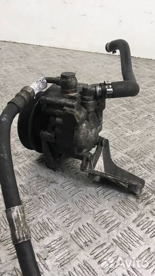 Насос гидроусилителя руля BMW 5 E60/E61 рест. 2009