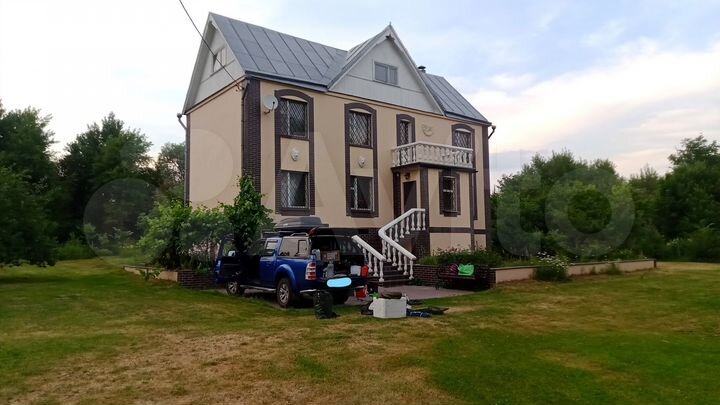 Дом 219 м² на участке 60 сот.