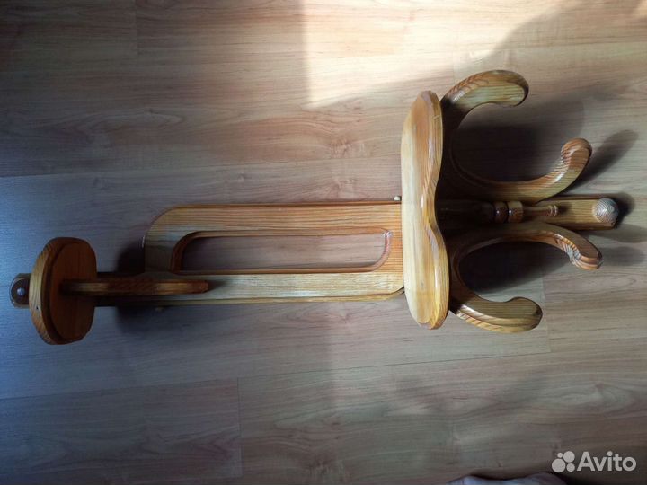 Подставка для цветов, настенная