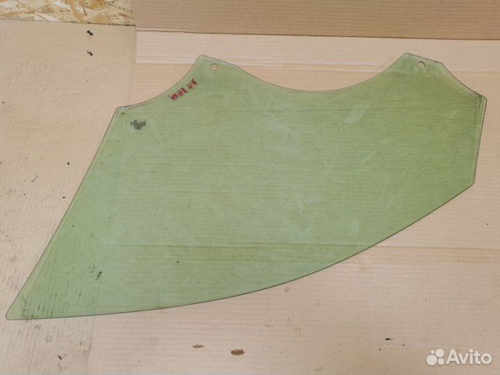 Стекло двери переднее правое Audi A4 B8 cala 2008