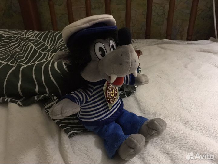 Игрушка Волк