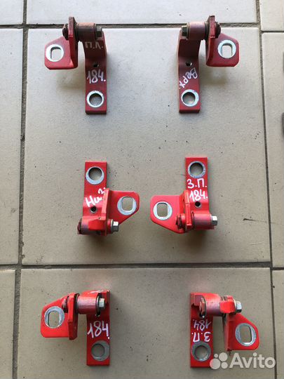 Петля двери Ford Focus 3 хэтчбек