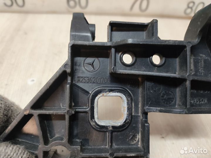 Б/У Кронштейн фары левой Mercedes X253#002