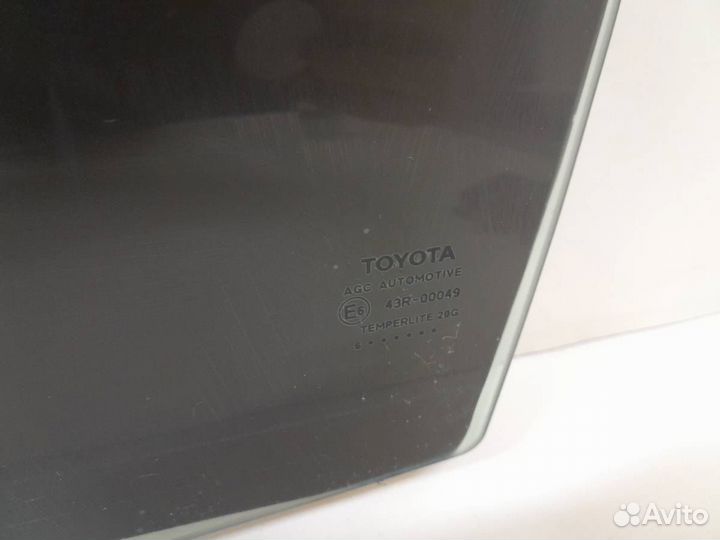Стекло двери задней левой Toyota Camry V50 2011-20