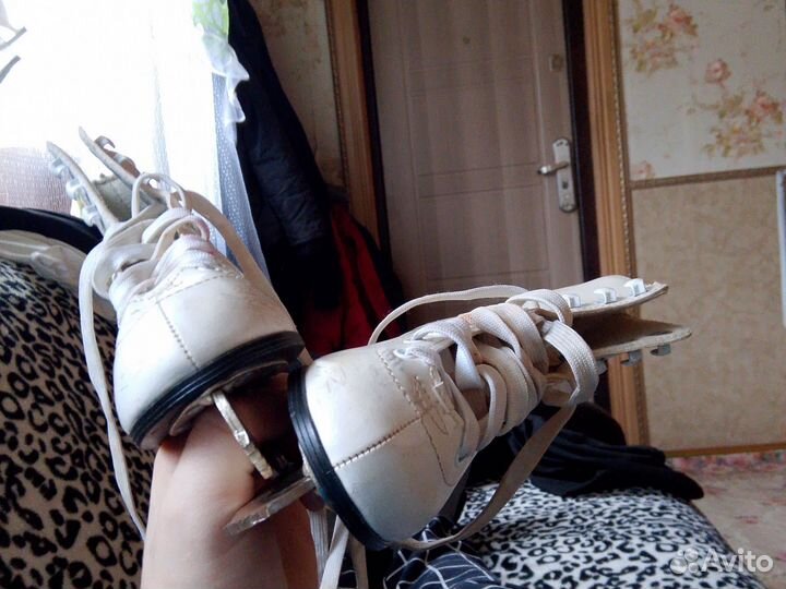 Коньки фигурные