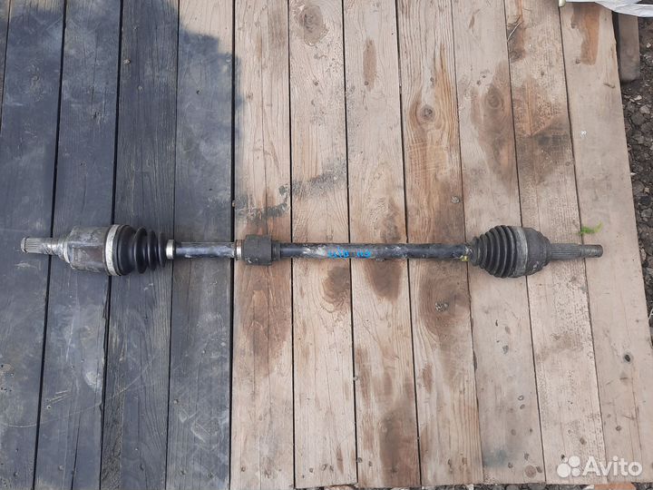 Привод передний правый Nissan Tiida C11 HR15DE