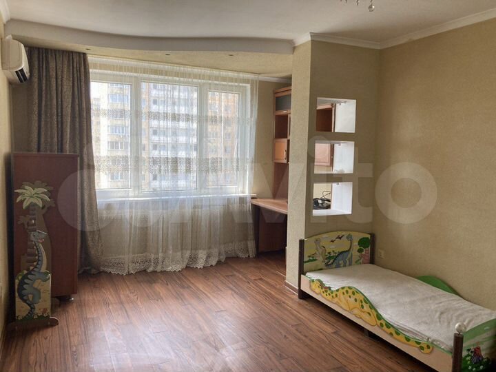 2-к. квартира, 54 м², 9/12 эт.